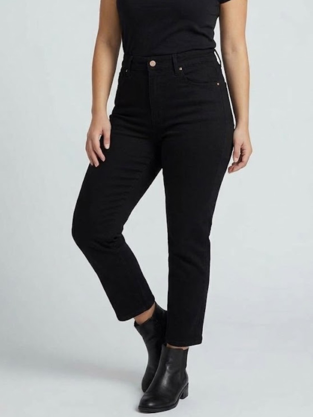L.L. Bean Classic Fit Black Straight-Leg Women's 14P Jeans